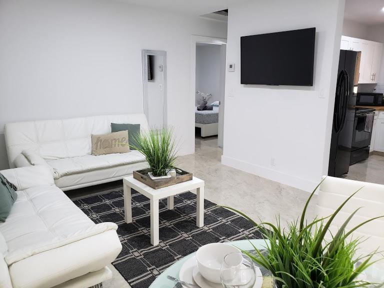 Apts With Backyard Near Fort Lauderdale Beach, Nightlife, Cruise Port, Airport Екстер'єр фото