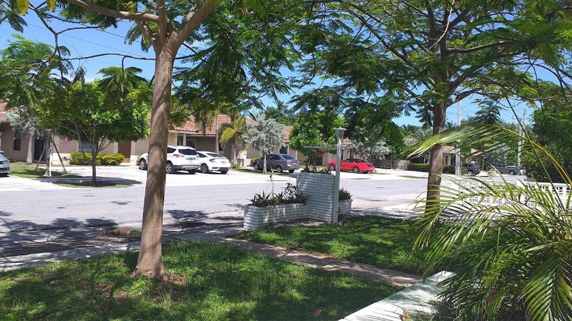 Apts With Backyard Near Fort Lauderdale Beach, Nightlife, Cruise Port, Airport Екстер'єр фото